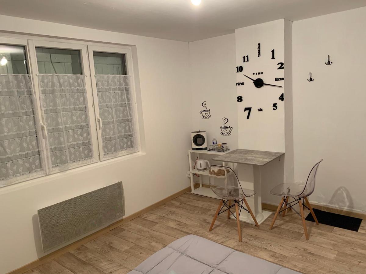 Apartmán Studio Ideal Travail, Famille, Tout Y Est … Dompierre-sur-Besbre Exteriér fotografie